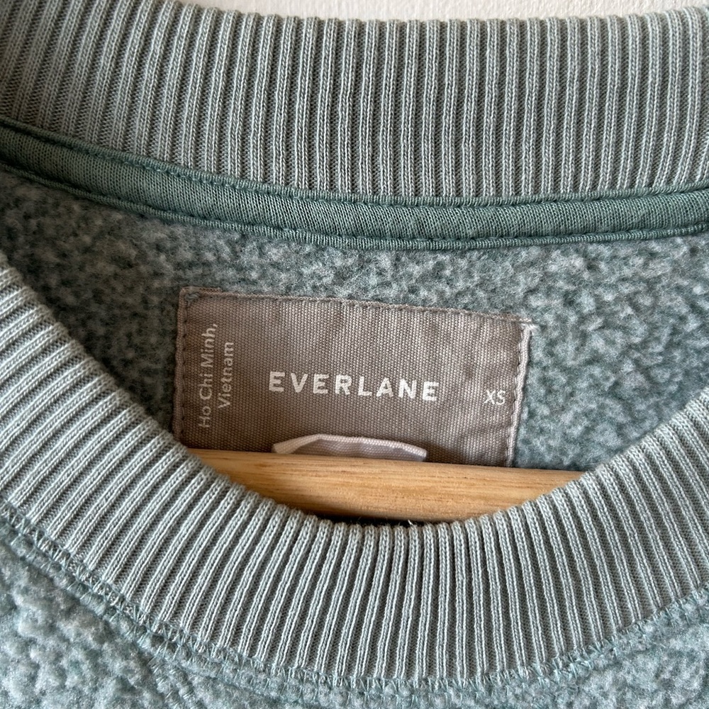 EVERLANE Renew Fleece Raglan Sweatshirt
🌟Host Pick🌟 - Picture 8 of 8